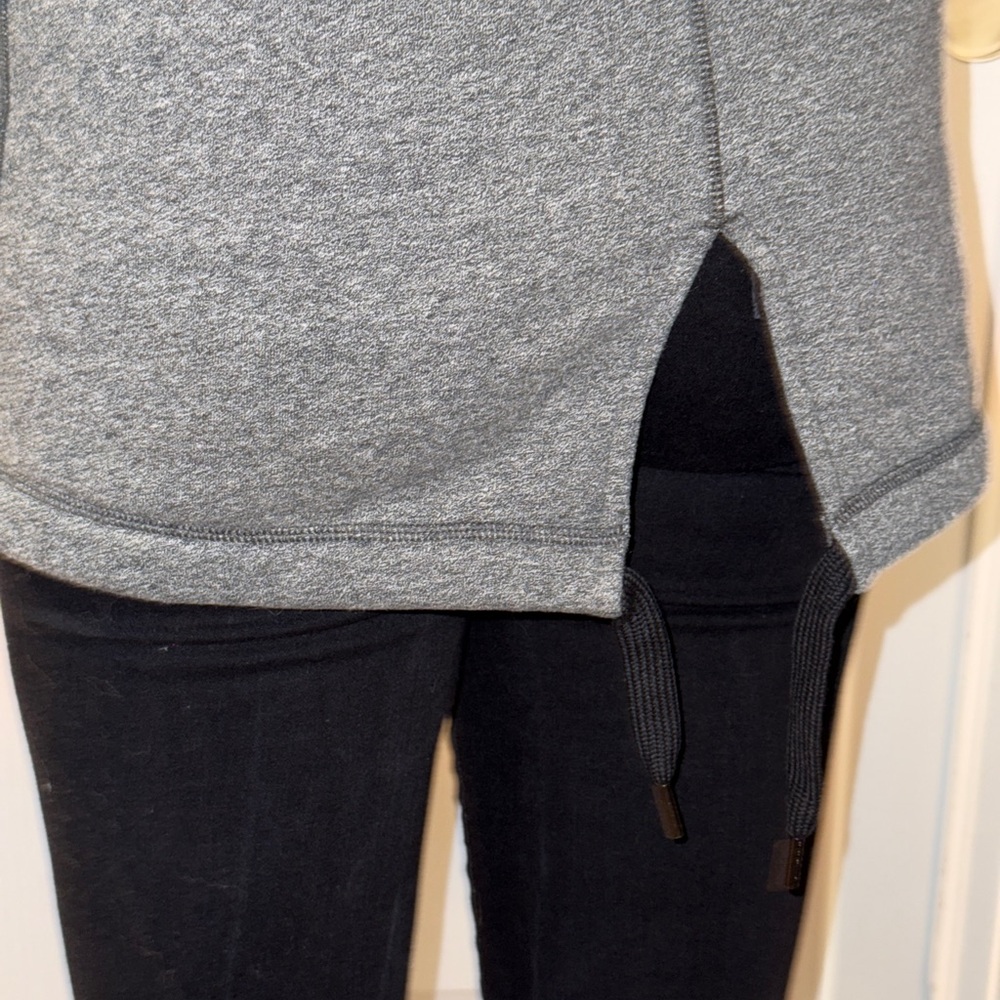Lululemon Jacket - Picture 8 of 9